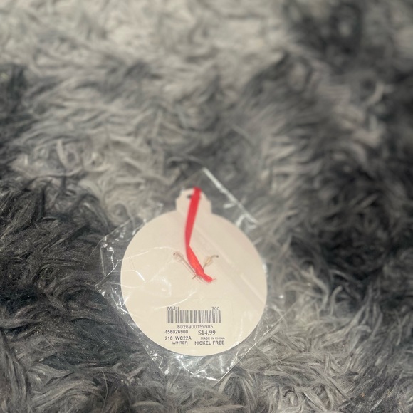 Winter snowman earrings - Picture 2 of 2